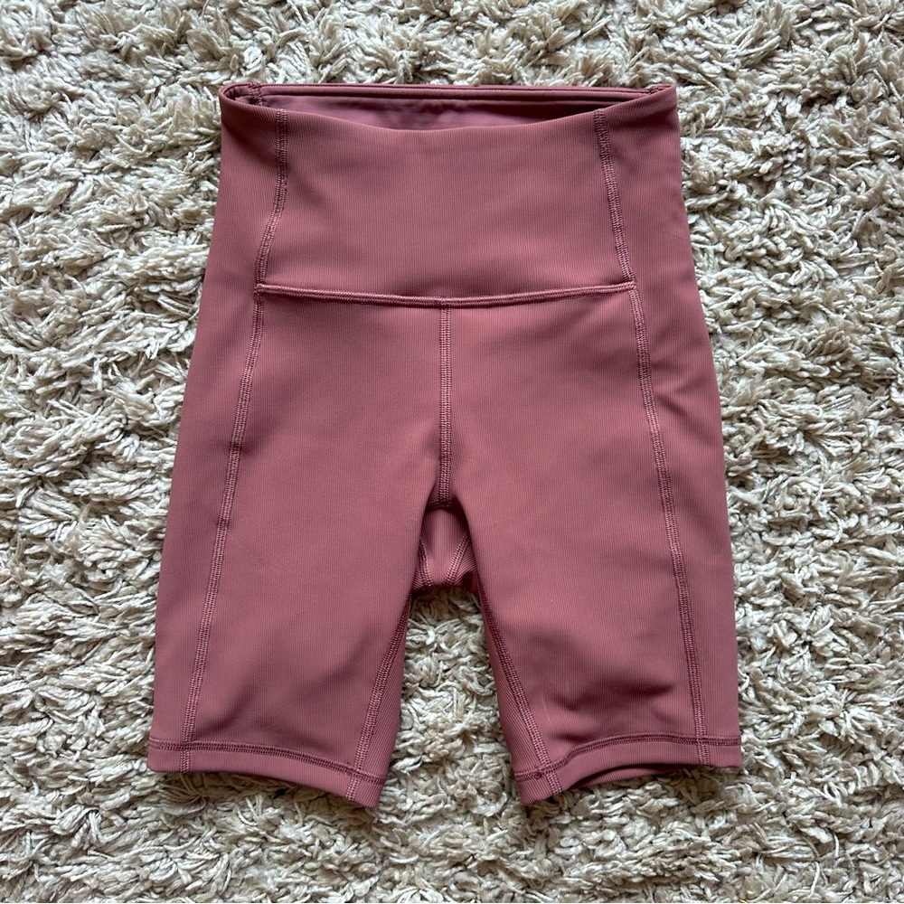 Lululemon Ribbed Contoured High Rise Shorts - Picture 5 of 9